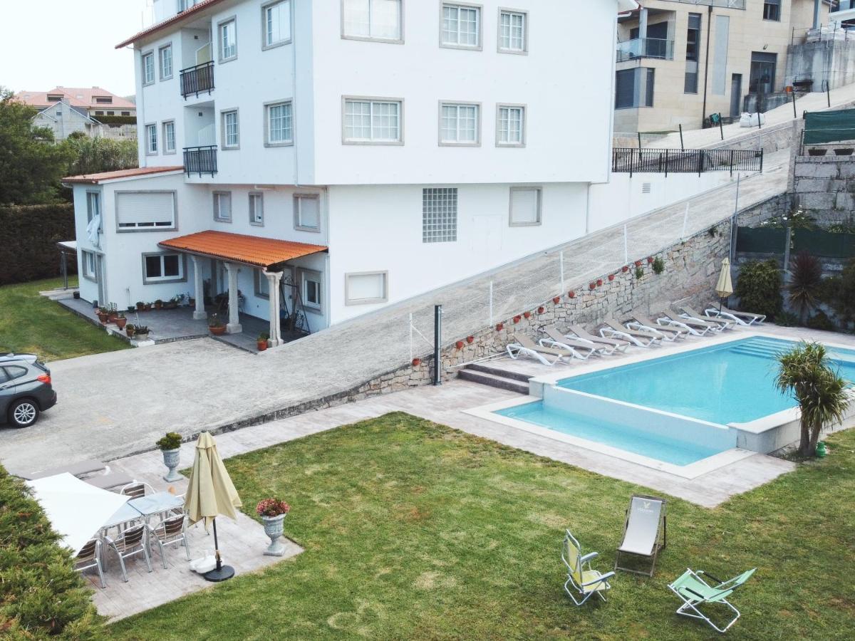 Apartamentos Avenida Areas Sanxenxo Luaran gambar
